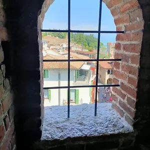https://castello-mavino.it-lombardy.com